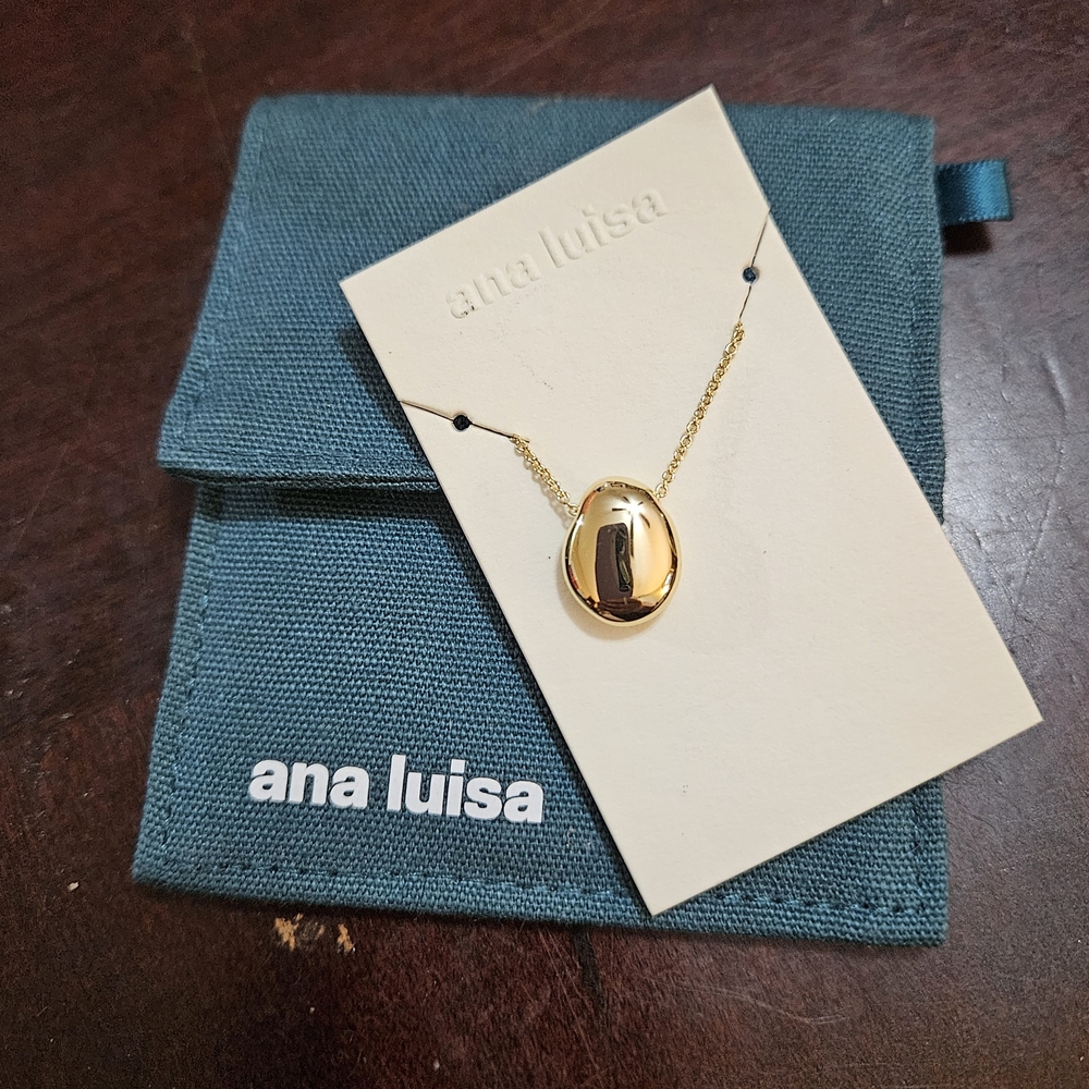 Minimalist Gold Necklace with Oval Pendant